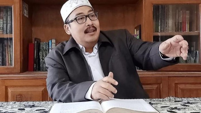 ketua-ikatan-gus-gus-indonesia-iggi-ahmad-fahrur-rozi_169