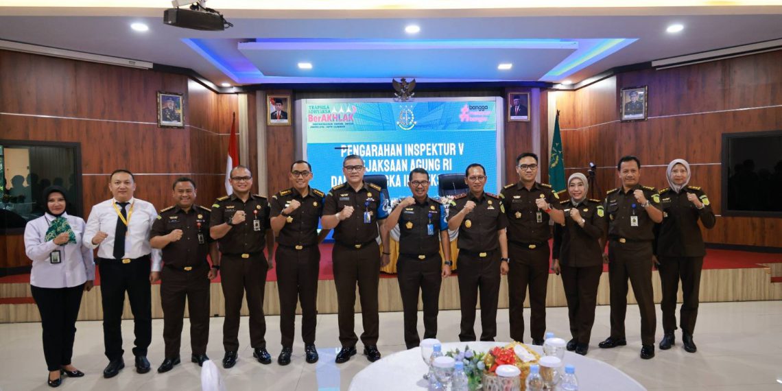 IMG-20240710-WA0016_roAeNDDn21-1140x570 Inspektur V Jaksa Agung Muda Pengawasan Kunjungi dan Inspeksi ke Kejaksaan Tinggi Banten